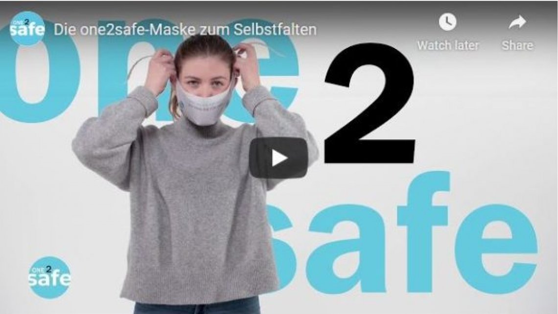 girl using medical mask